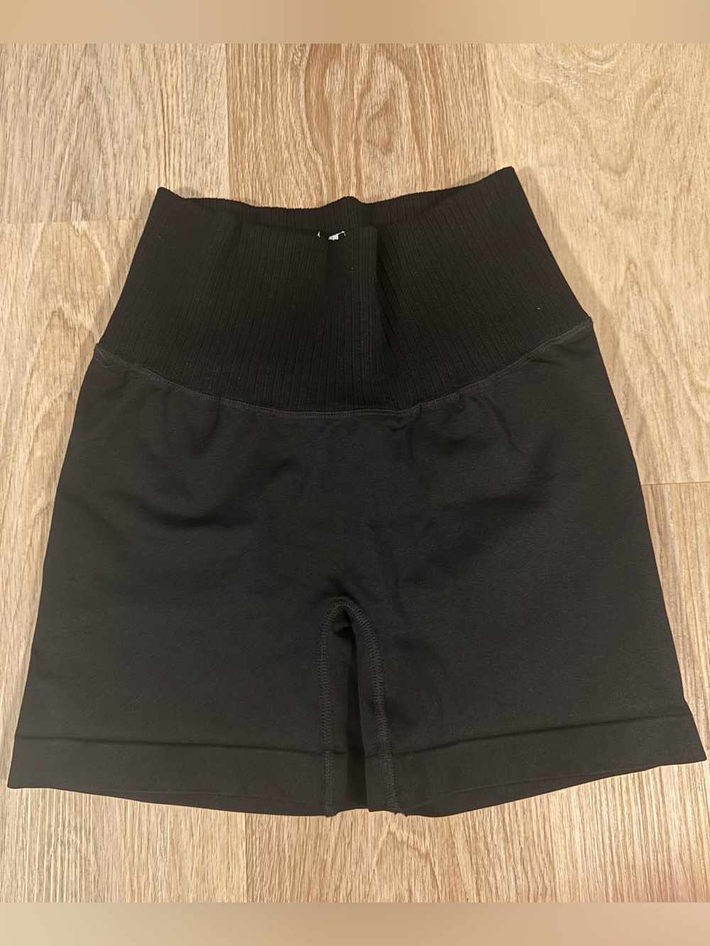 Popflex Midflex Back Activewear Shorts - Size Small